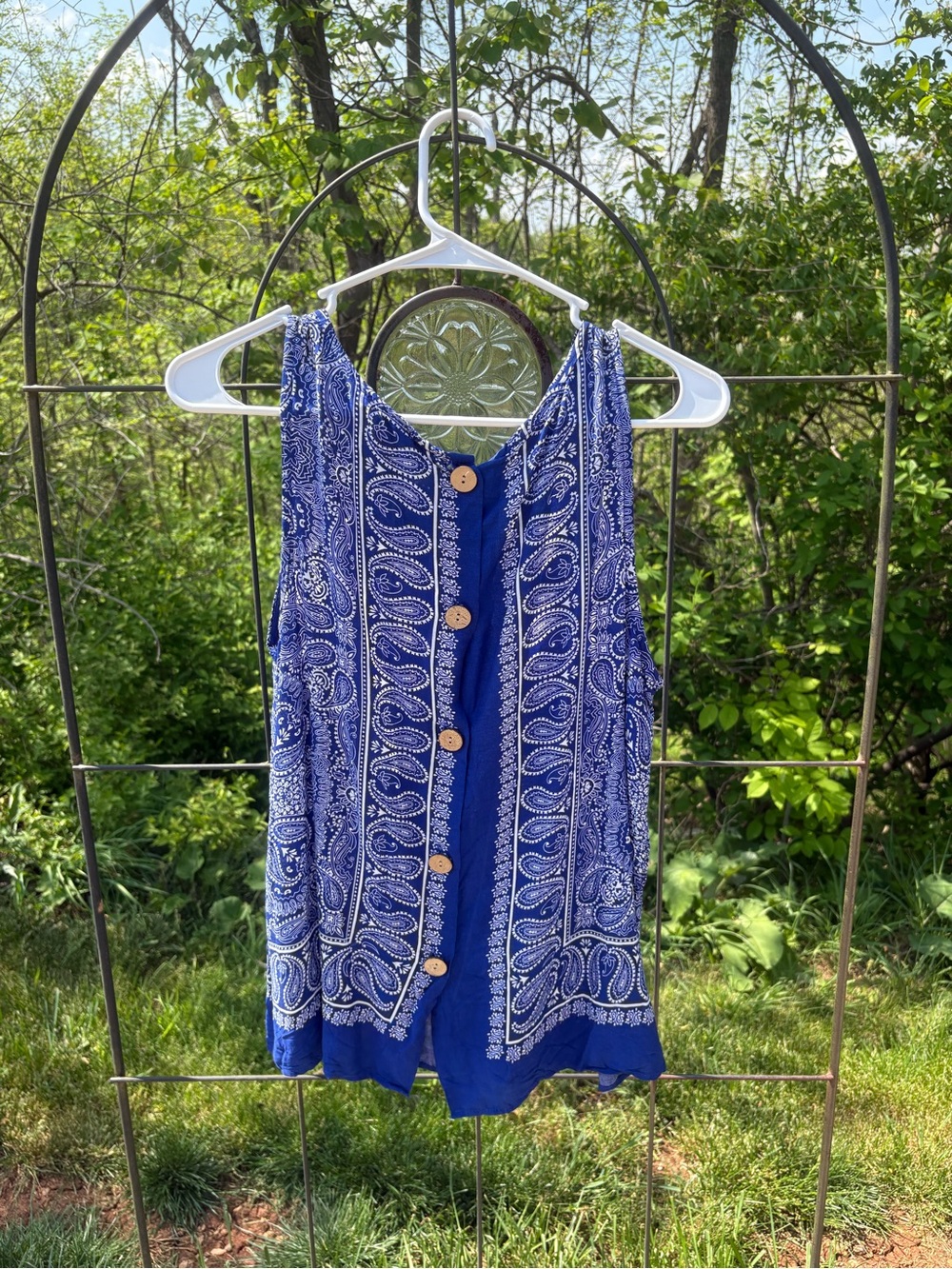 Soiree Blue Paisley Print Sleeveless Women Medium Blouse Handkerchief Sleeveless - Picture 6 of 15